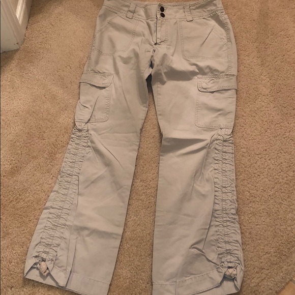 AMERICAN EAGLE OUTFITTERS - Khaki Pants - Size 6 - Picture 1 of 9